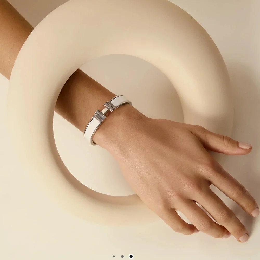Hermes Click H Bracelet in White BRAND NEW - Picture 3 of 6